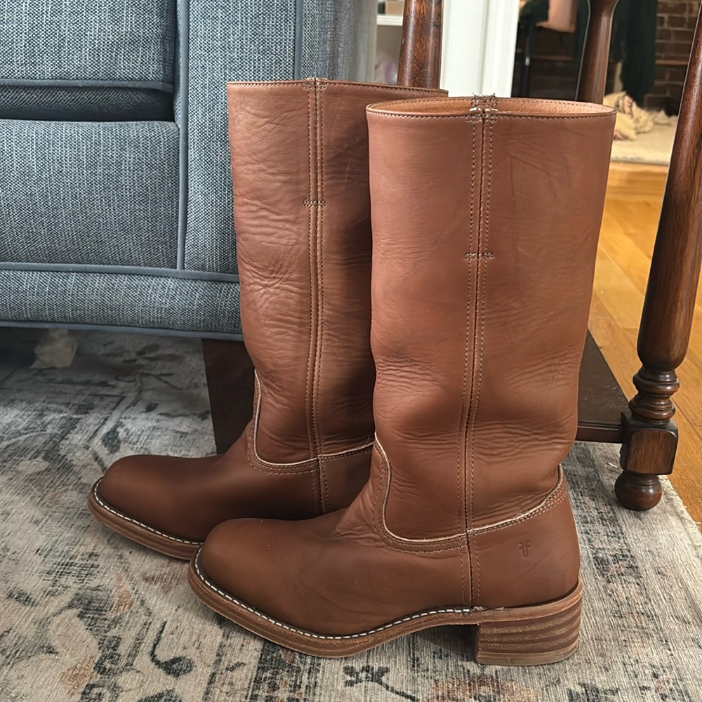 Authentic Frye Campus Boots (9.5, regular calf size)